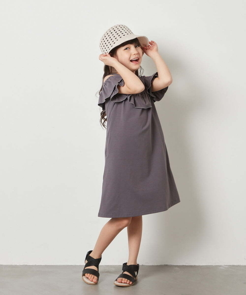 a.v.v ワンピース 「100-130」オフショルフリルカットワンピース