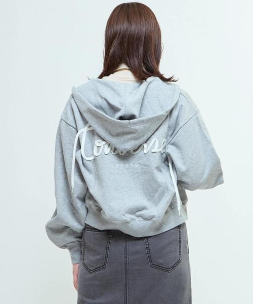 CONVERSE TOKYO パーカー BACK SPINDLE LOGO ZIP HOODIE レディース
