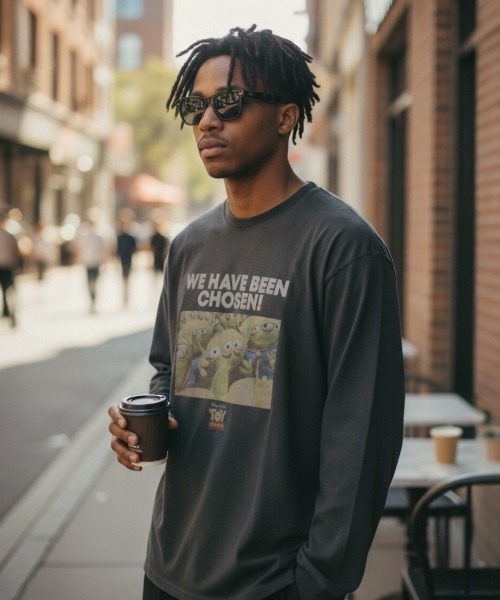 Disney（ディズニー） tシャツ ピグメントロングスリーブTシャツ