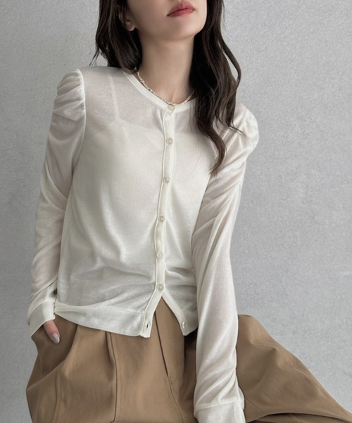 TREOVER カーディガン ふんわりとしたパフスリーブが女性らしさを