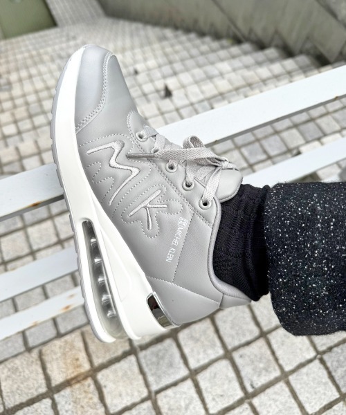 MK MICHEL KLEIN（エムケー ミッシェルクラン） スニーカー MK 軽量