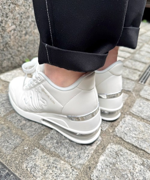 MK MICHEL KLEIN（エムケー ミッシェルクラン） スニーカー MK 軽量