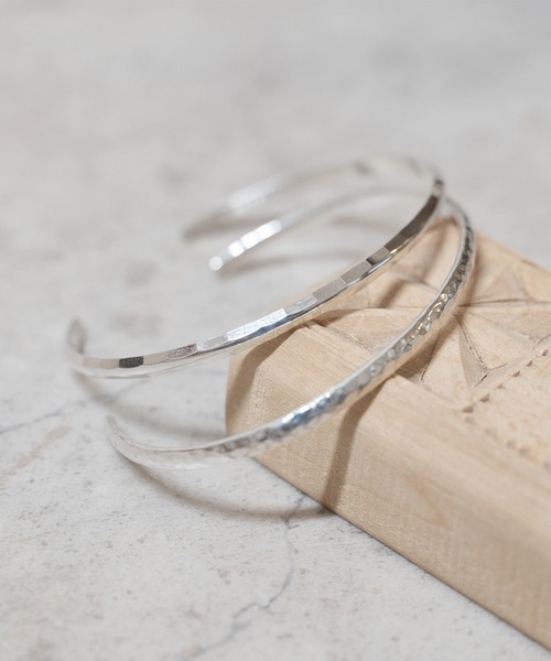 SENTI（センティ） ブレスレット センティ / HAMMERED FINE BANGLE SV
