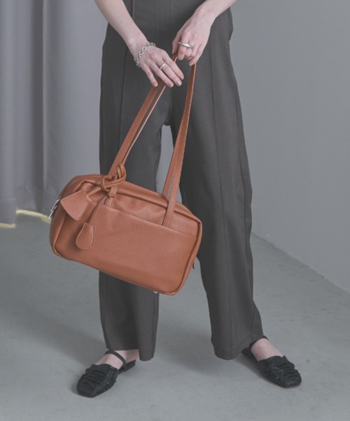 Aunt Marie's（アントマリーズ） ボストンバッグ フェイクレザーアウト