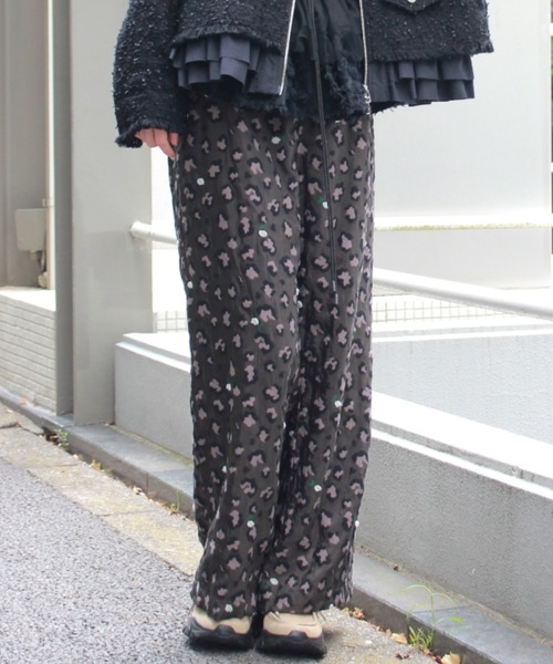 H.A.K（ハク） パンツ レオパードフラワーカットジャカードワイド