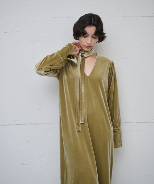 AIC. ワンピース ボウタイSETベロアロングワンピース : ZOZOTOWN Yahoo