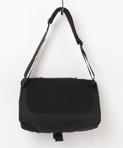 ★値下げ【新品・未使用】マムート セオン メッセンジャー 黒 14L MAMMUT（マムート） メッセンジャーバッグ 14L ブラック メンズ