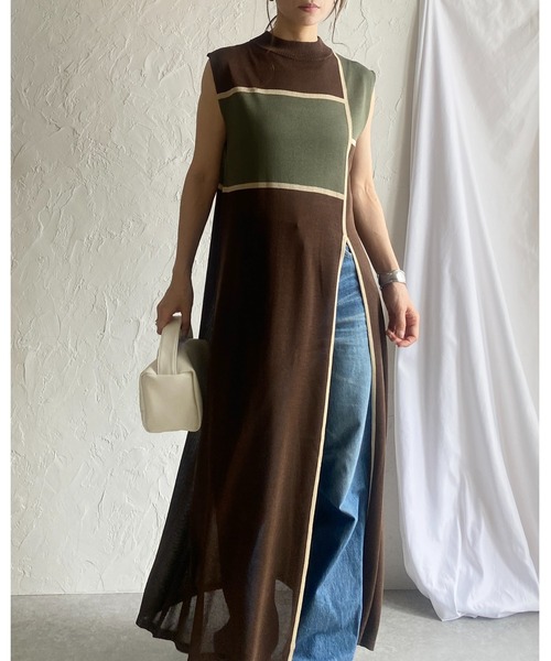 エレガントシンプルノースリーブワンピース She's Closet ワンピース リネンタッチ配色バイカラーアート柄