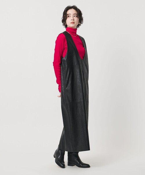 【SACRA/サクラ 】レザーワンピース　美品　ゆったり　Uネック SACRA（サクラ） ワンピース 「SACRA」レザーライク Uネック
