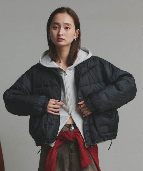 ad thie（アドティエ） ダウンコート ダウンジャケット ロゴパッチ