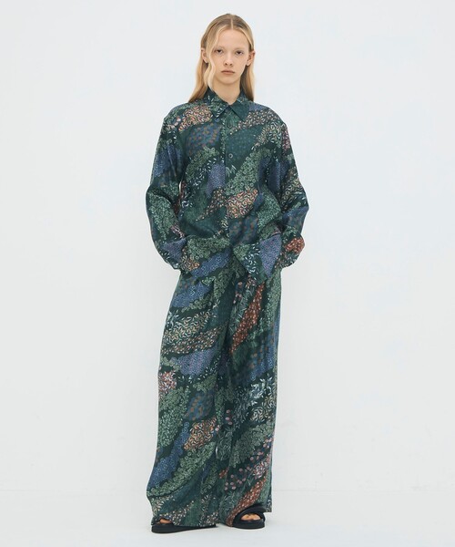 CABAN定番ボタニカル花柄シルクシャツレディースサイズS極美品 CABAN定番ボタニカル花柄シルクシャツレディースサイズS極美