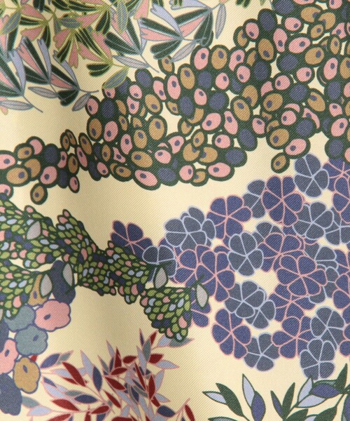 CABaN 花柄 長袖シャツ　シルク100% CABaN（キャバン） ブラウス シャツ シルクツイル FLOWER RIVER