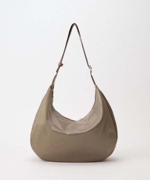 新品タグ付き☆russet ラシット ショルダーバッグ ナイロン 保存袋 russet（ラシット） ショルダーバッグ バッグ 「ユニセックス・撥水