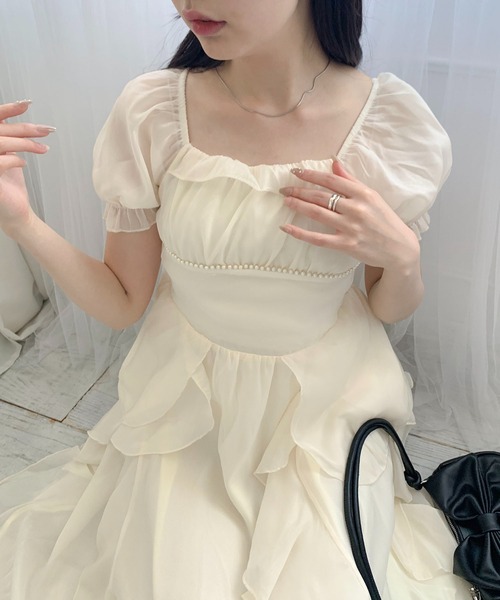 スクエアネック ぺプラム フリル タイト ミディ ワンピース スクエアネック フリル袖口ノースリーブショートタイトワンピ