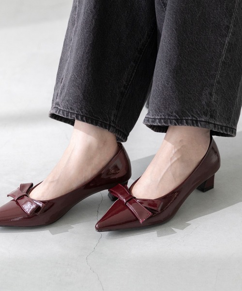 menue（メヌエ） パンプス リボンモチーフ ポインテッドトゥ ヒール