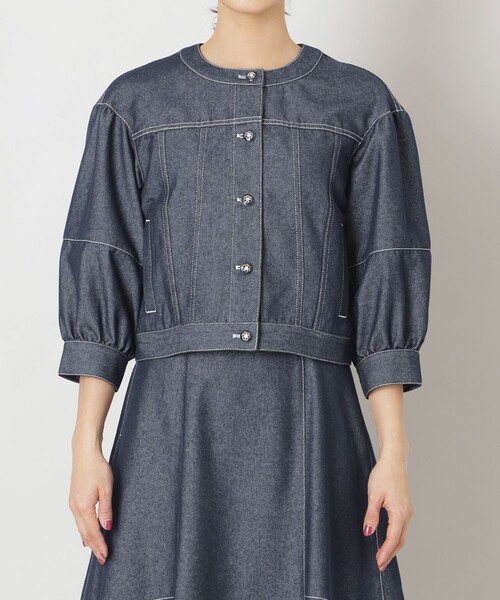 新品タグ　未使用　サイズ42 トゥービーシック　ノーカラーデニムジャケット TO BE CHIC（トゥー ビー シック） ジャケット ノーカラージャケット