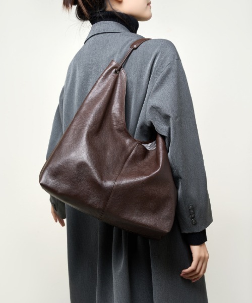 【batayan】未使用　ワンハンドル タンニン レザーショルダーバッグ ショルダーバッグ バッグ 「 NiiNa / ニーナ 」高品質牛革 ワン