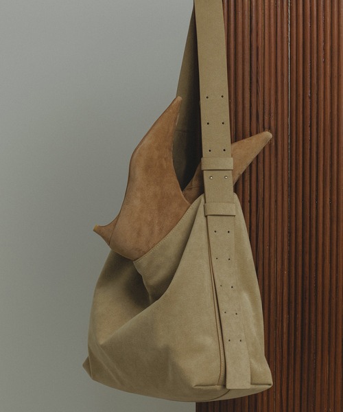 ショルダーバッグ バッグ 「W S（ドゥーブル）」Ultrasuede(R)ホーボーバッグ レディースの画像