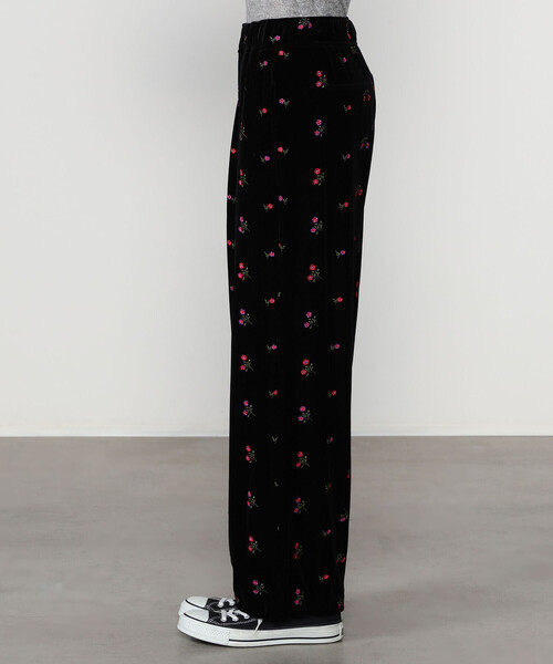 えきこ TICCA 花柄刺繍 フラワーエンブロイダリーベロアパンツ Bshop｜TICCA | <別注> フラワーエンブロイダリー ベロアパンツ WOMEN