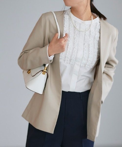 美品　Porter Classic ノーカラージャケット L ベージュ Pierrot（ピエロ） ノーカラージャケット L ベージュ レディース