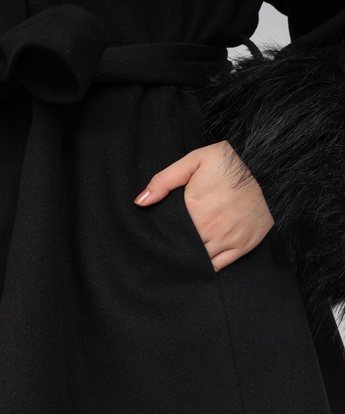 ROYAL PARTY（ロイヤルパーティー） ポンチョ ファー付ポンチョ風