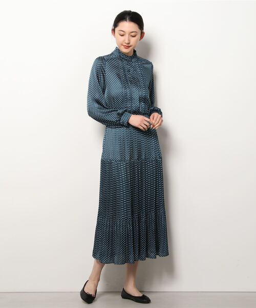 新品SHIPSネイビー フリル付き長袖ワンピース 楽天市場】【SALE】バックリボンマキシワンピース レディース 長袖 春
