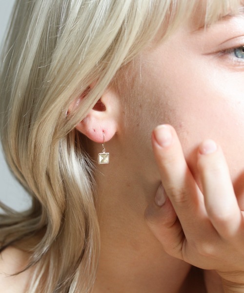 cui-cui ピアス カラーストーン スクエア フック | K10YG レディース