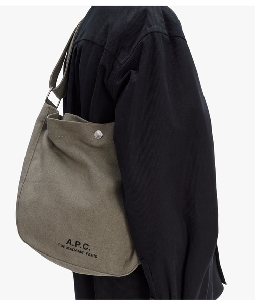 APC ショルダーバッグ　BESACE JOURNAL A.P.C. ショルダーバッグ BESACE JOURNAL SMALL NYLON/弱撥水