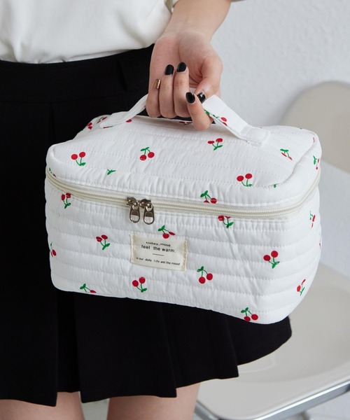 LA VORAGINE（ラ ヴォラジネ） ポーチ 大容量マルチトラベルメイク