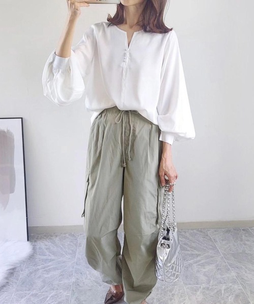 ブラウス シャツ スタンドネックパールボタンシャツ レディース 軽い素材》スタンドネックパールボタンシャツ（シャツ/ブラウス