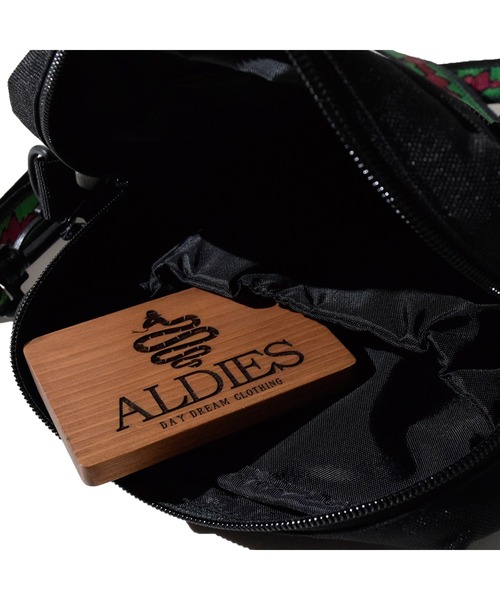 ALDIES（アールディーズ） ショルダーバッグ Outstanding Bag / アウト
