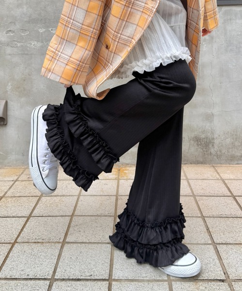 SOLLON.（ソルロン） パンツ ダブルフリルリブフレアパンツ レディース
