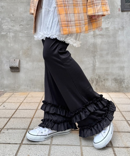 SOLLON.（ソルロン） パンツ ダブルフリルリブフレアパンツ レディース