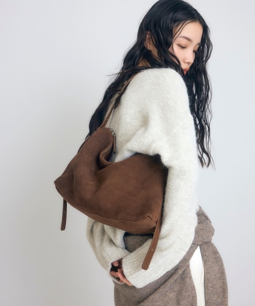 soins ショルダーバッグ バッグ 「牛革」ミニマルショルダーバッグ