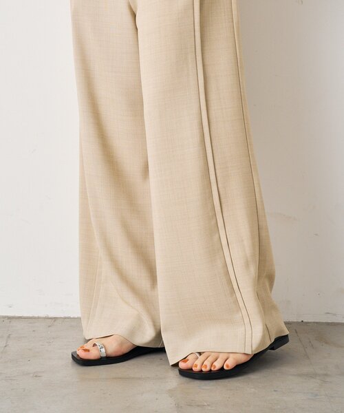 タイムセールLoungedress オフショルオールインワン　美品 Loungedress オールインワン オフショルオールインワン