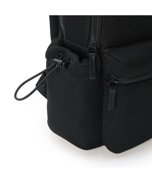 GUESS（ゲス） デイバック リュック DORIAN Backpack バックパック