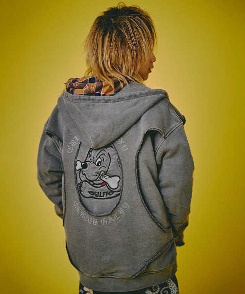 GALFY（ガルフィー） パーカー A'GEM/9 × .kom 穴の向こうにわんちゃん