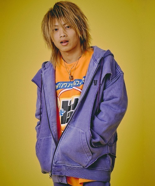 GALFY（ガルフィー） パーカー A'GEM/9 × .kom 穴の向こうにわんちゃん