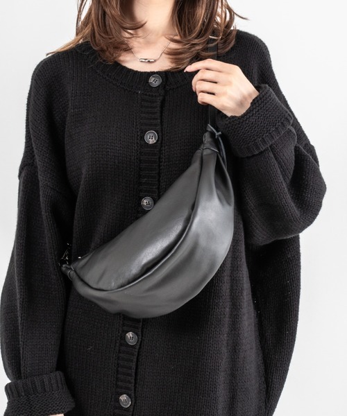 MARCO MASI(マルコマージ)美品  黒 レザー MARCO MASI（マルコマージ） ショルダーバッグ バッグ 「MARCO MASI