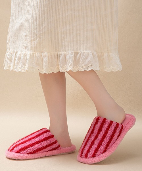 LA VORAGINE（ラ ヴォラジネ） スリッパ 温かストライプ柄ファー