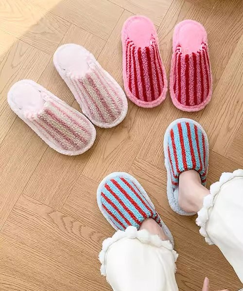 LA VORAGINE（ラ ヴォラジネ） スリッパ 温かストライプ柄ファー