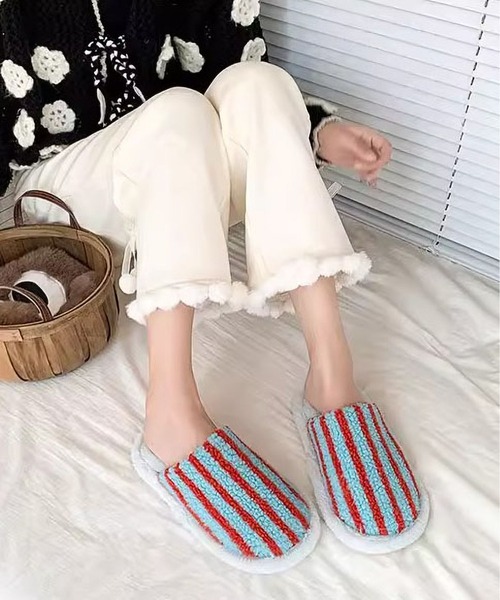 LA VORAGINE（ラ ヴォラジネ） スリッパ 温かストライプ柄ファー