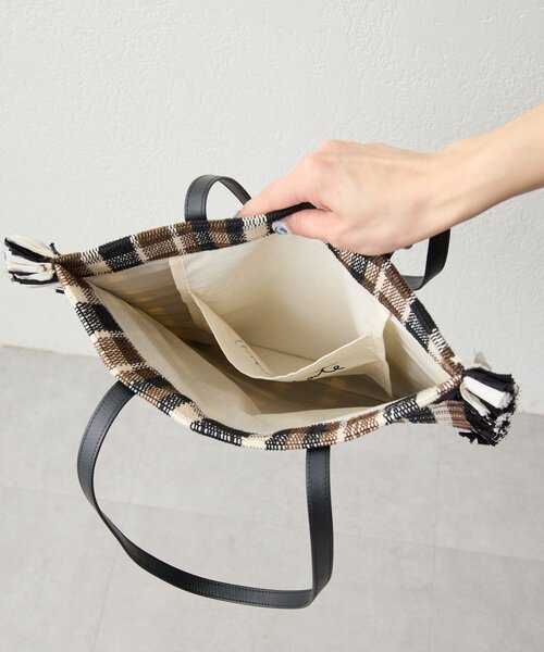 ear PAPILLONNER（イア パピヨネ） トートバッグ 「Jhuri Shate