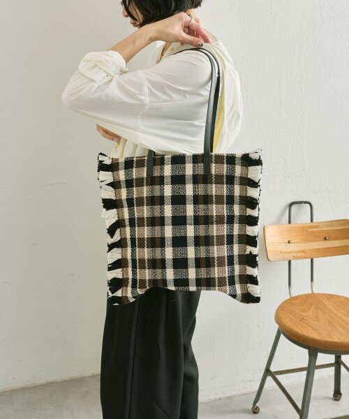 ear PAPILLONNER（イア パピヨネ） トートバッグ 「Jhuri Shate