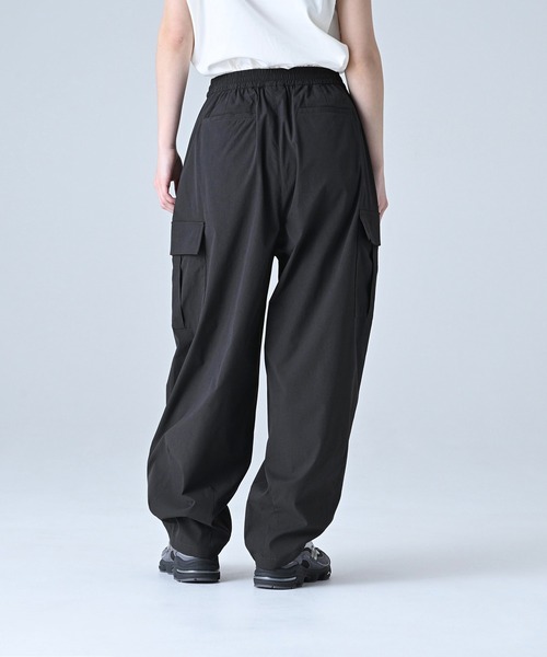 「New Balance」 カーゴパンツ SMALL グレイッシュベージュ レディース_画像4