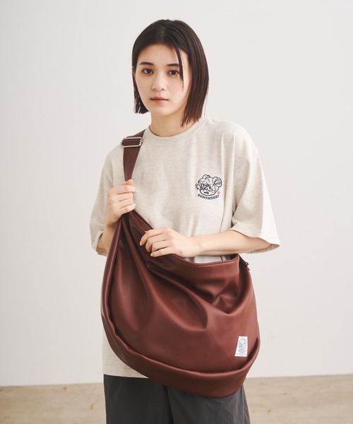 Remember. ショルダーバッグ Newspaper Big Shoulder Bag