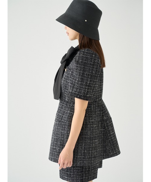 【美品】CELFORD ノーカラーへプレムジャケット サイズ36 楽天市場】【SALE／50%OFF】ノーカラーペプラムジャケット