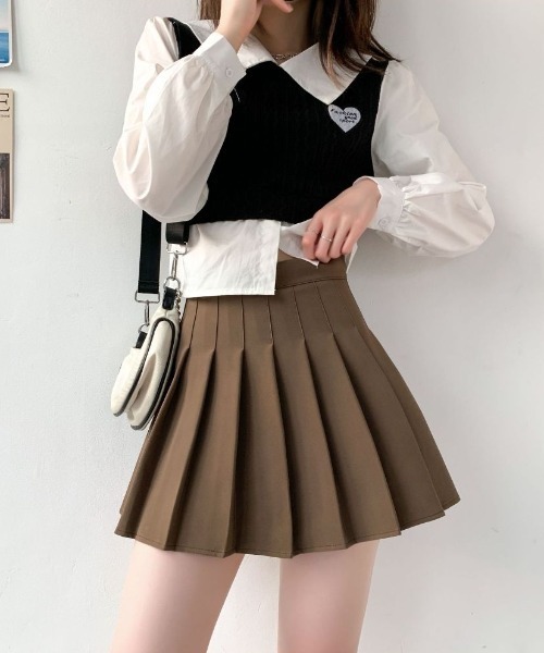 美品✨️バーバリー スタッズベルト付 プリーツ ミニスカート インナーパンツ付 miniministore ミニボックススカートプリーツ ベルト付き