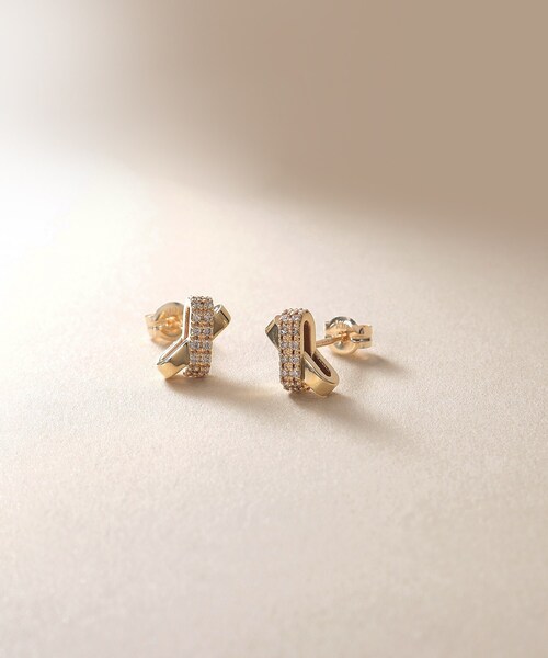 COCOSHNIK（ココシュニック） ピアス K10ダイヤモンド アシンメトリー