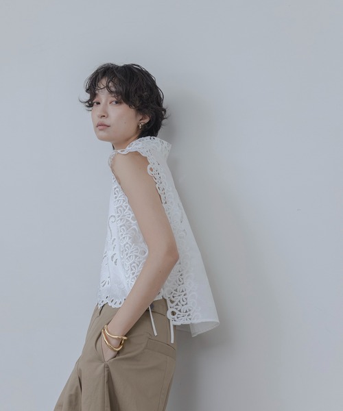 Eimee Law（エイミーロウ） ベスト ジレ エンブロイダリー パネル